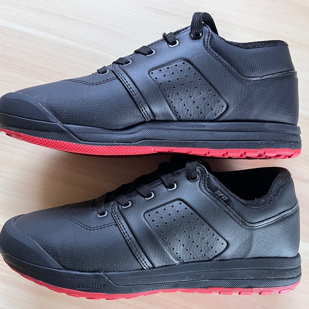 SPECIALIZED 2FO DH Clip Mountain Bike Shoe